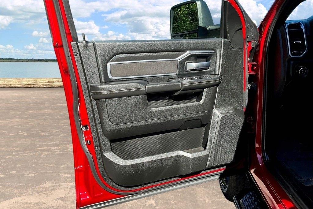 RAM 2500 Big Horn 4x4 Crew Cab 6'4" Box 2026