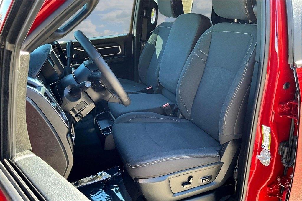 RAM 2500 Big Horn 4x4 Crew Cab 6'4" Box 2026