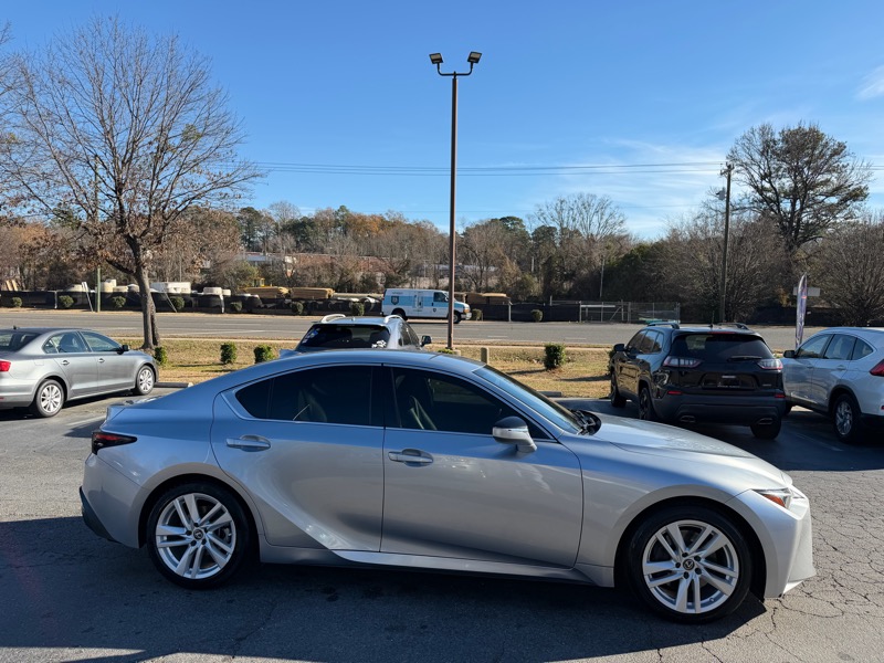 Lexus IS 300 RWD 2021