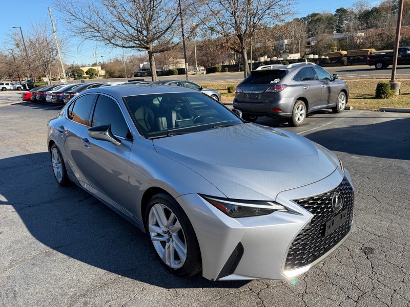 Lexus IS 300 RWD 2021