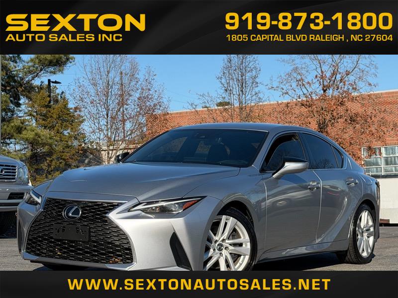 Lexus IS 300 RWD 2021