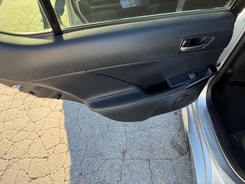 Lexus IS 300 RWD 2021