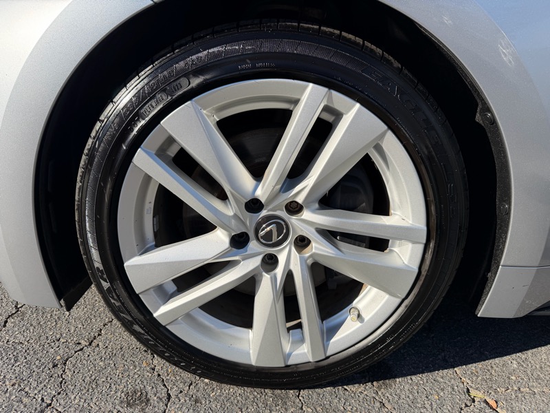 Lexus IS 300 RWD 2021