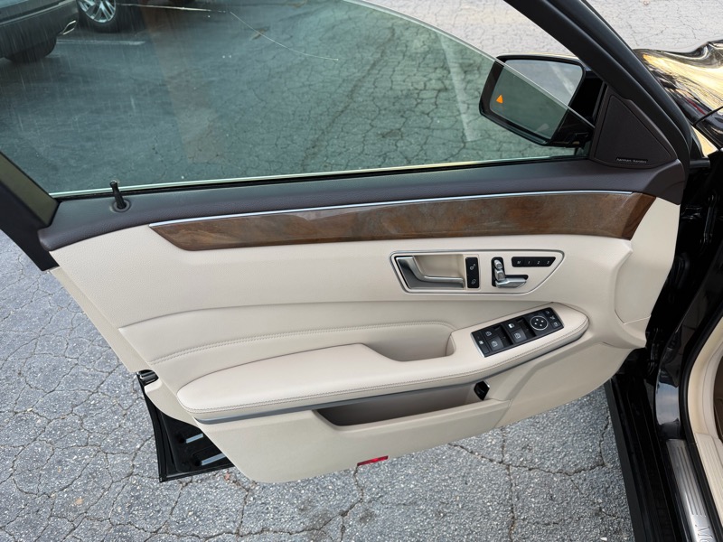 Mercedes-Benz E-Class E350 Luxury Sedan 2015