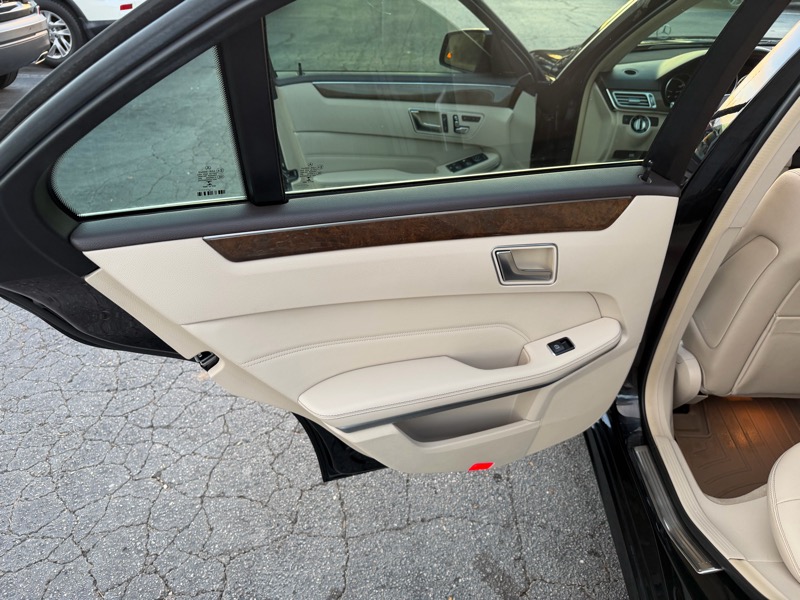 Mercedes-Benz E-Class E350 Luxury Sedan 2015