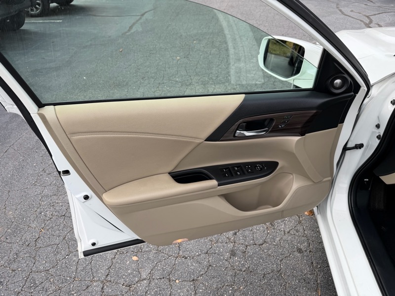 Honda Accord EX-L Sedan V6 6-Spd AT 2016