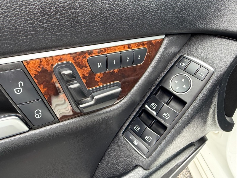 Mercedes-Benz C-Class C300 4MATIC Sport Sedan 2013