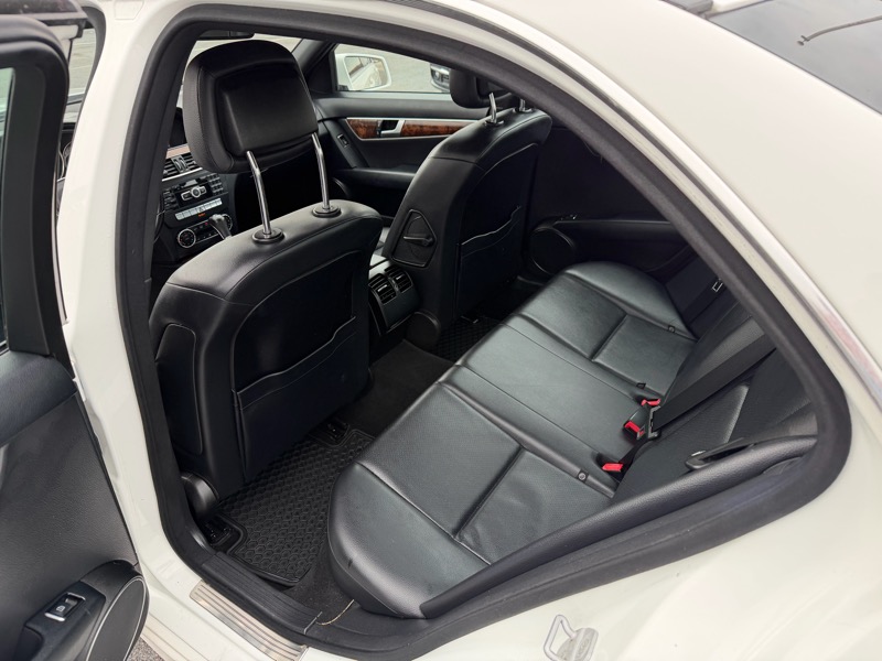 Mercedes-Benz C-Class C300 4MATIC Sport Sedan 2013