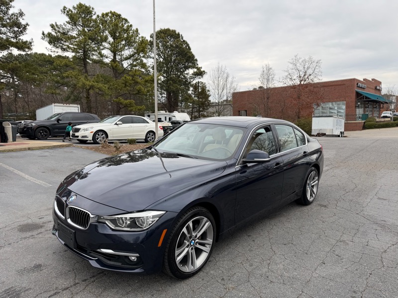 BMW 3-Series 330i xDrive SULEV Sedan 2017