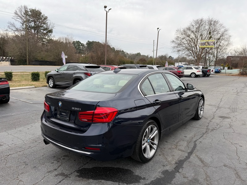 BMW 3-Series 330i xDrive SULEV Sedan 2017