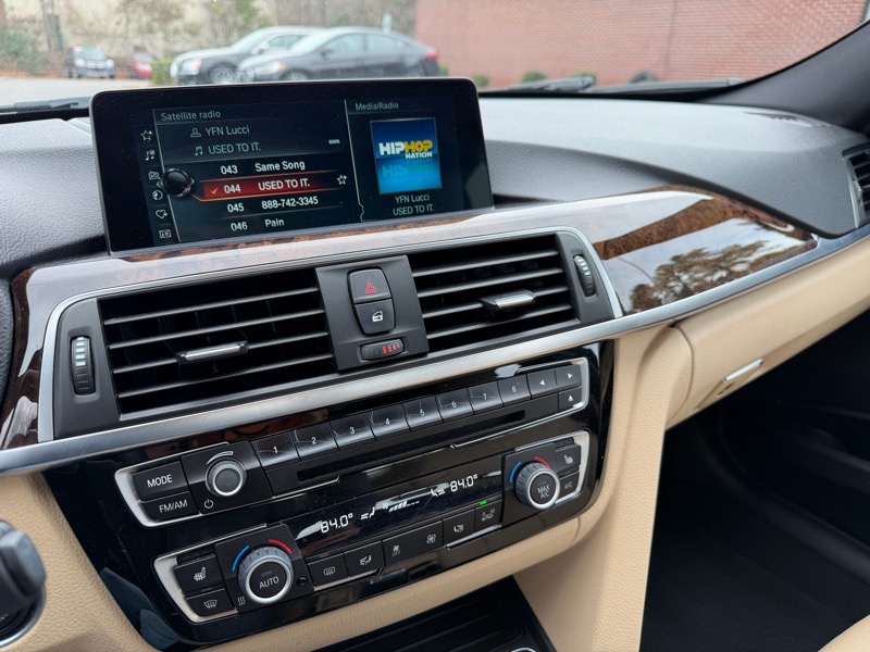 BMW 3-Series 330i xDrive SULEV Sedan 2017