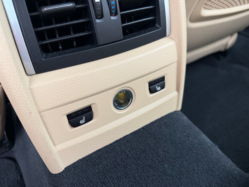 BMW 3-Series 330i xDrive SULEV Sedan 2017