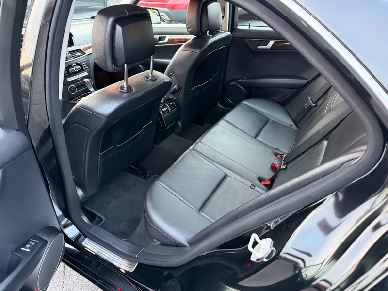 Mercedes-Benz C-Class C300 4MATIC Sport Sedan 2013