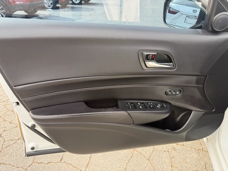 Acura ILX 8-Spd AT w/ Premium Package 2016