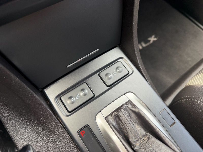 Acura ILX 8-Spd AT w/ Premium Package 2016