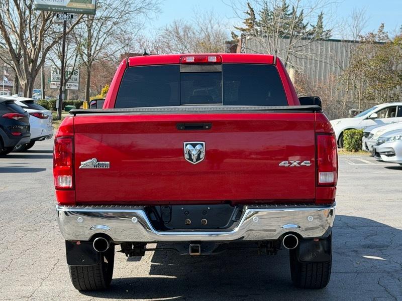 RAM 1500 Big Horn Crew Cab 4WD 2016
