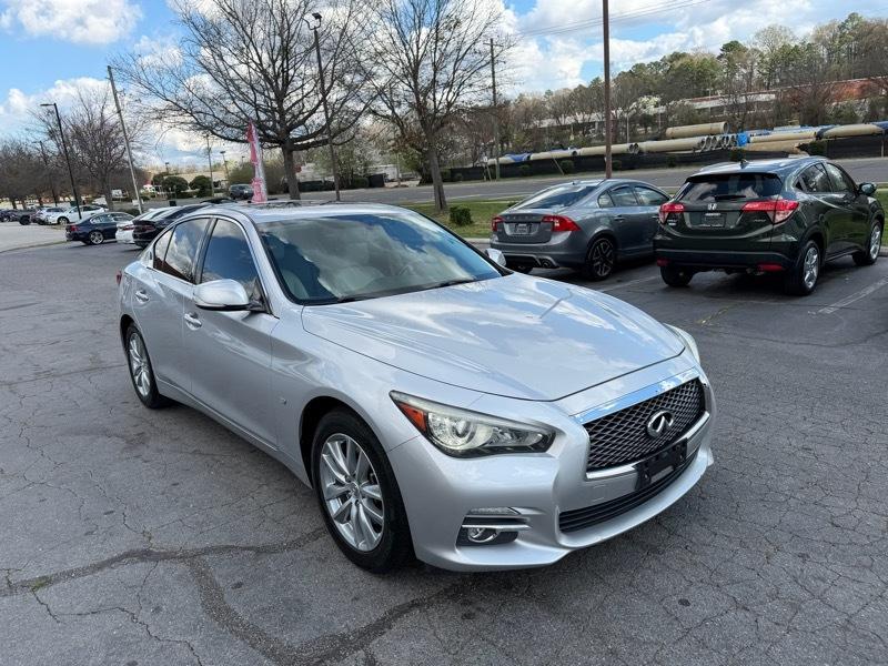 Infiniti Q50 Premium AWD 2015