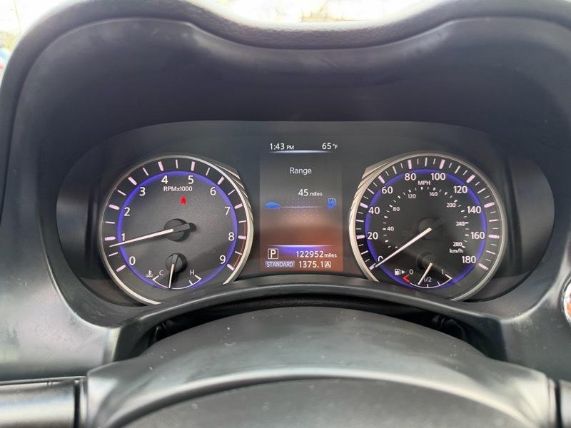 Infiniti Q50 Premium AWD 2015