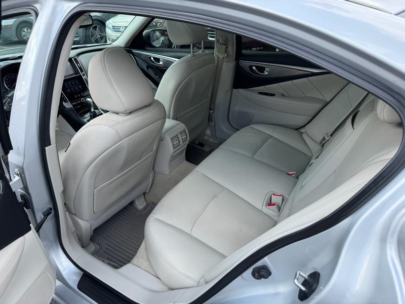 Infiniti Q50 Premium AWD 2015