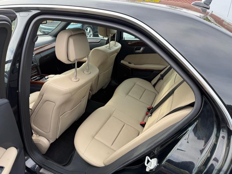 Mercedes-Benz E-Class E350 Sedan 2011