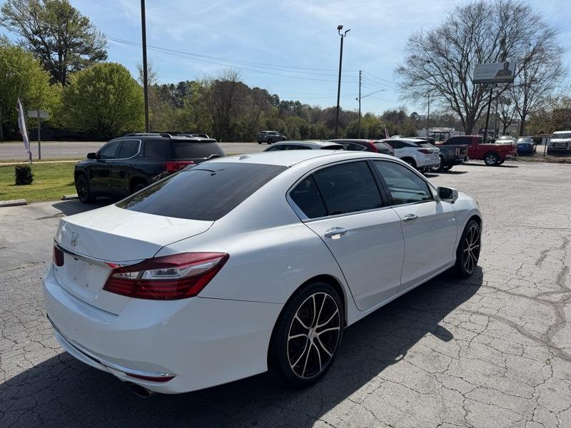 Honda Accord EX-L Sedan CVT w/ Honda Sensing 2017