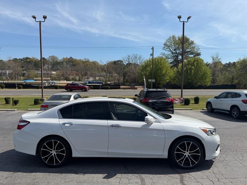 Honda Accord EX-L Sedan CVT w/ Honda Sensing 2017