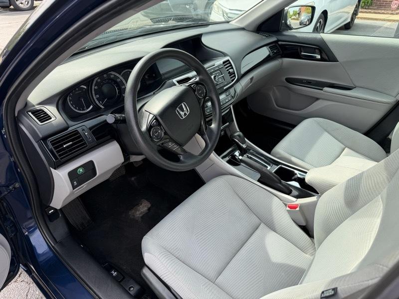 Honda Accord LX Sedan CVT 2017