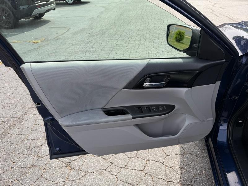 Honda Accord LX Sedan CVT 2017