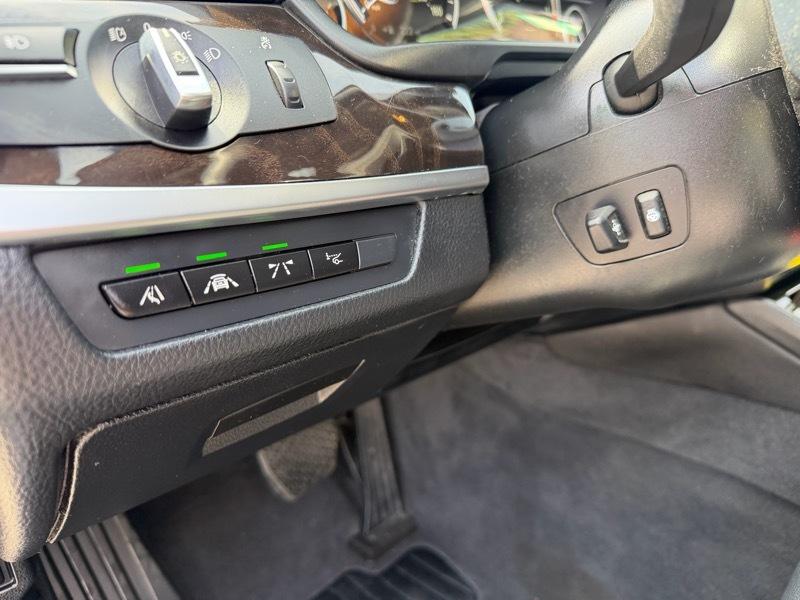 BMW 5-Series 528i xDrive 2016