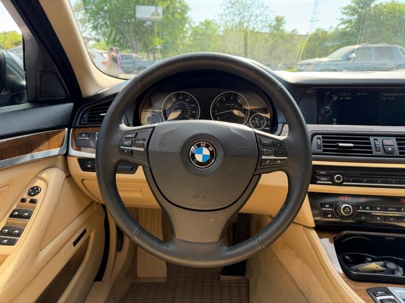 BMW 5-Series 535i xDrive 2013