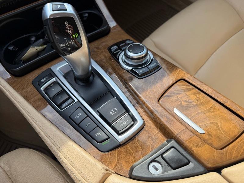 BMW 5-Series 535i xDrive 2013