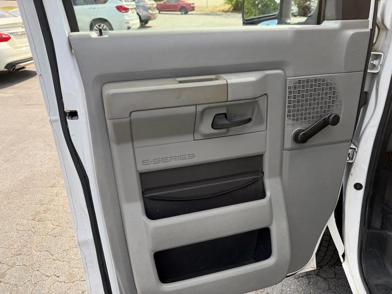 Ford Econoline E-250 2013