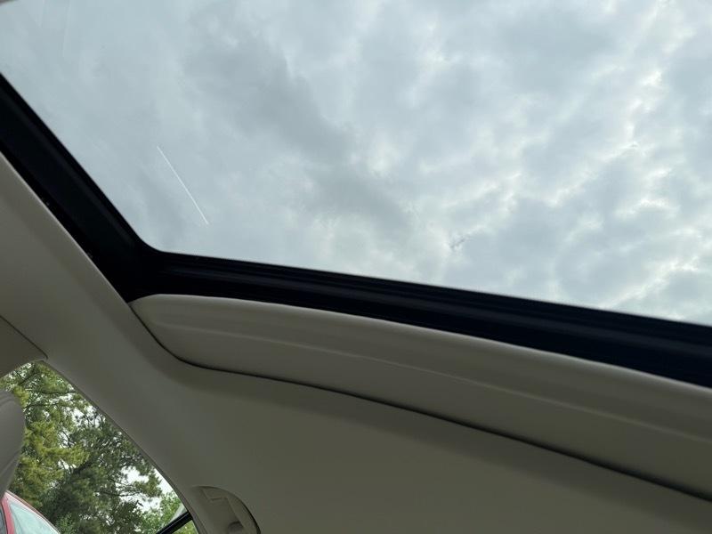 Acura RLX 6-Spd AT w/Technology Package 2016