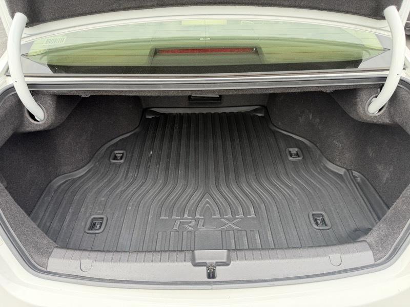 Acura RLX 6-Spd AT w/Technology Package 2016