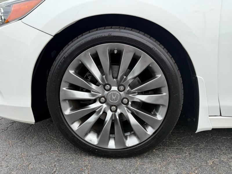 Acura RLX 6-Spd AT w/Technology Package 2016