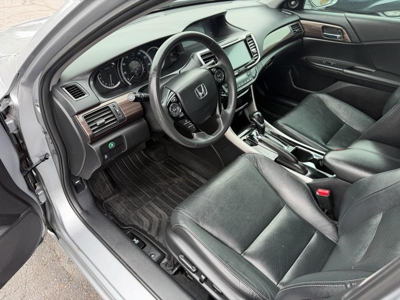 Honda Accord EX-L Sedan V6 6-Spd AT 2016