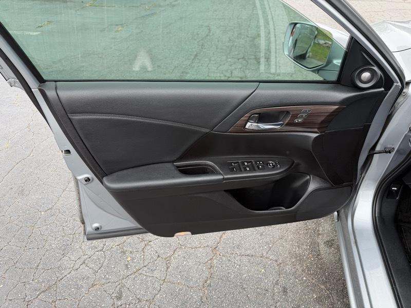 Honda Accord EX-L Sedan V6 6-Spd AT 2016