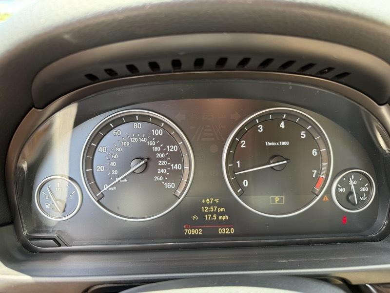 BMW 5-Series 535xi 2011