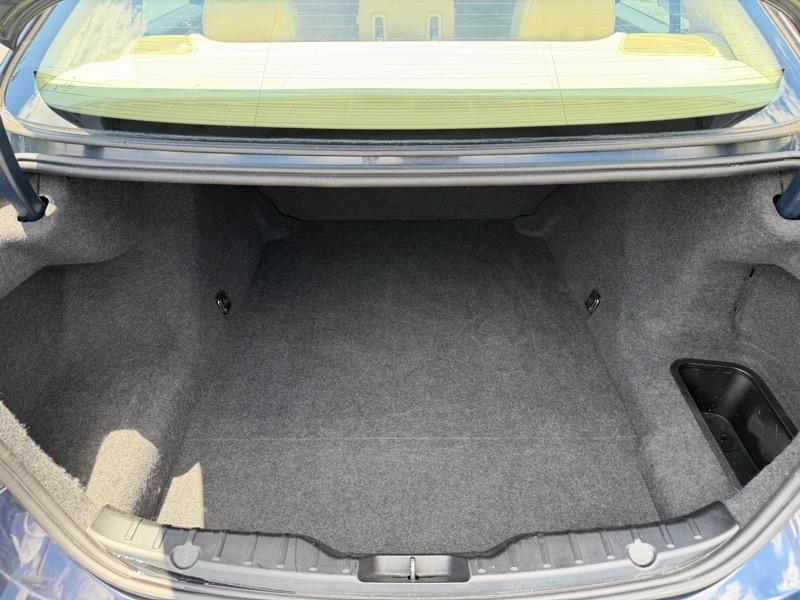 BMW 5-Series 535xi 2011