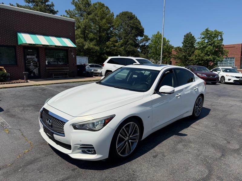 Infiniti Q50 Premium 2015