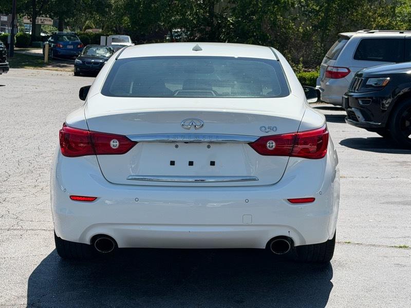 Infiniti Q50 Premium 2015