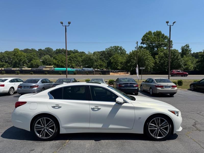 Infiniti Q50 Premium 2015