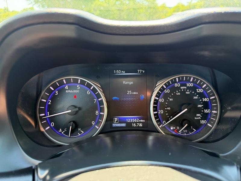 Infiniti Q50 Premium 2015