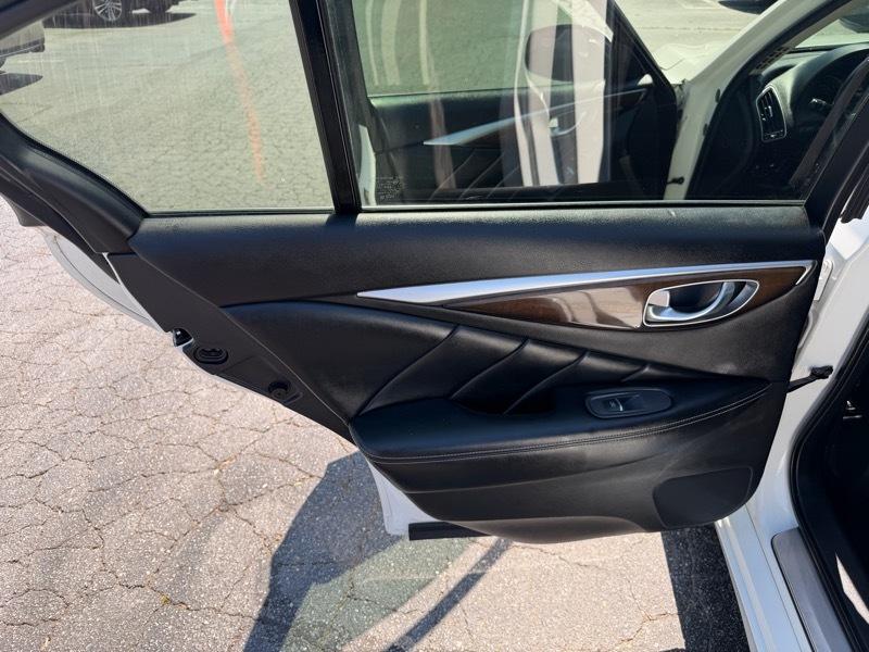 Infiniti Q50 Premium 2015