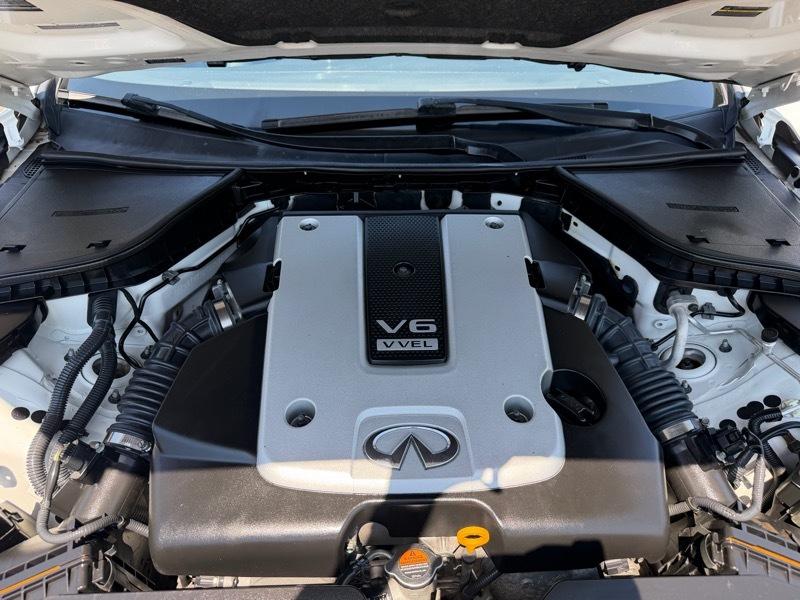 Infiniti Q50 Premium 2015