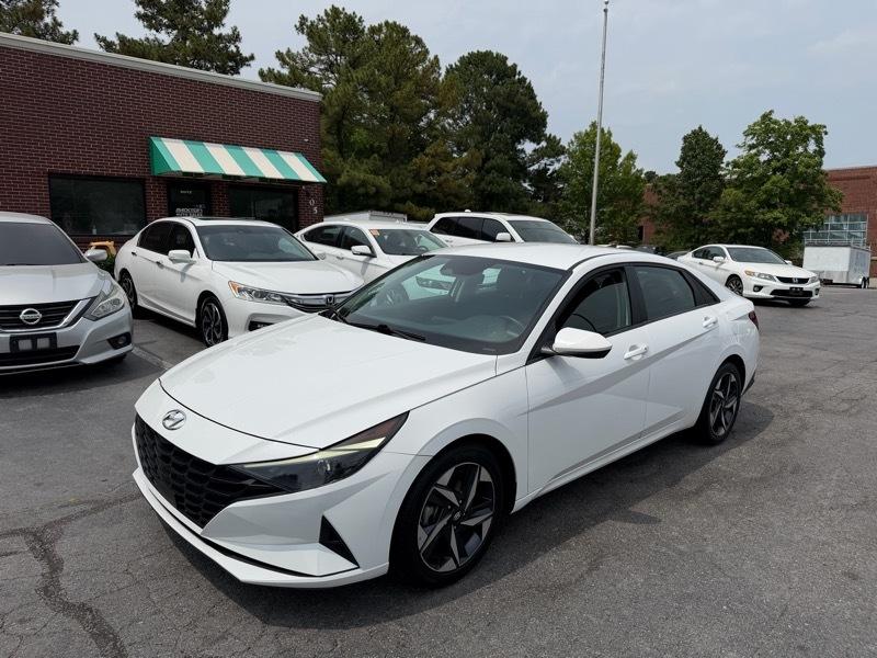 Hyundai Elantra SEL 2023