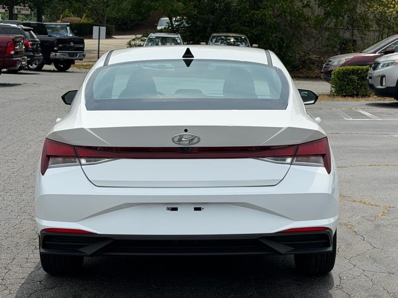 Hyundai Elantra SEL 2023