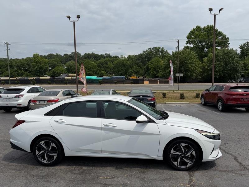 Hyundai Elantra SEL 2023