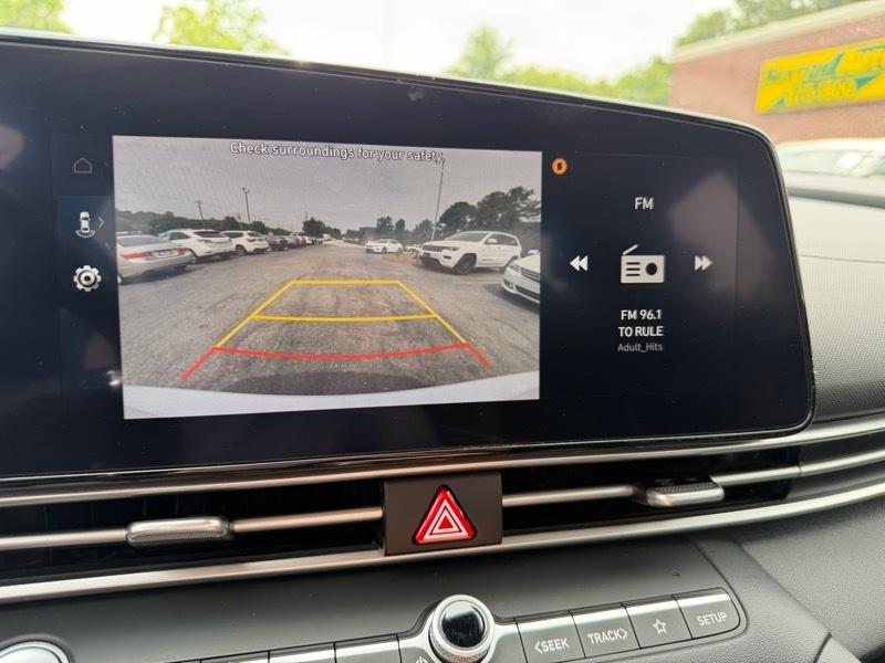 Hyundai Elantra SEL 2023