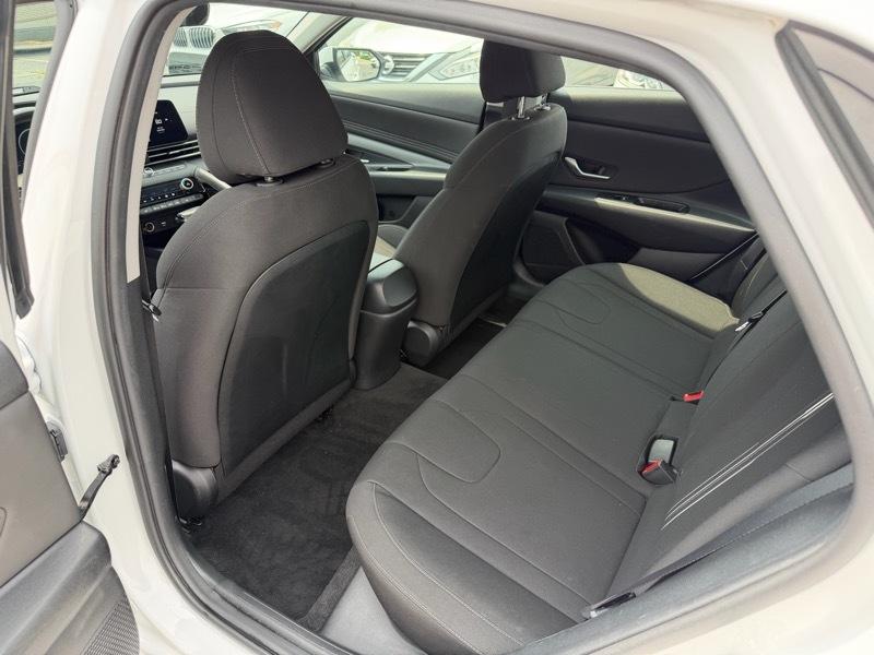 Hyundai Elantra SEL 2023